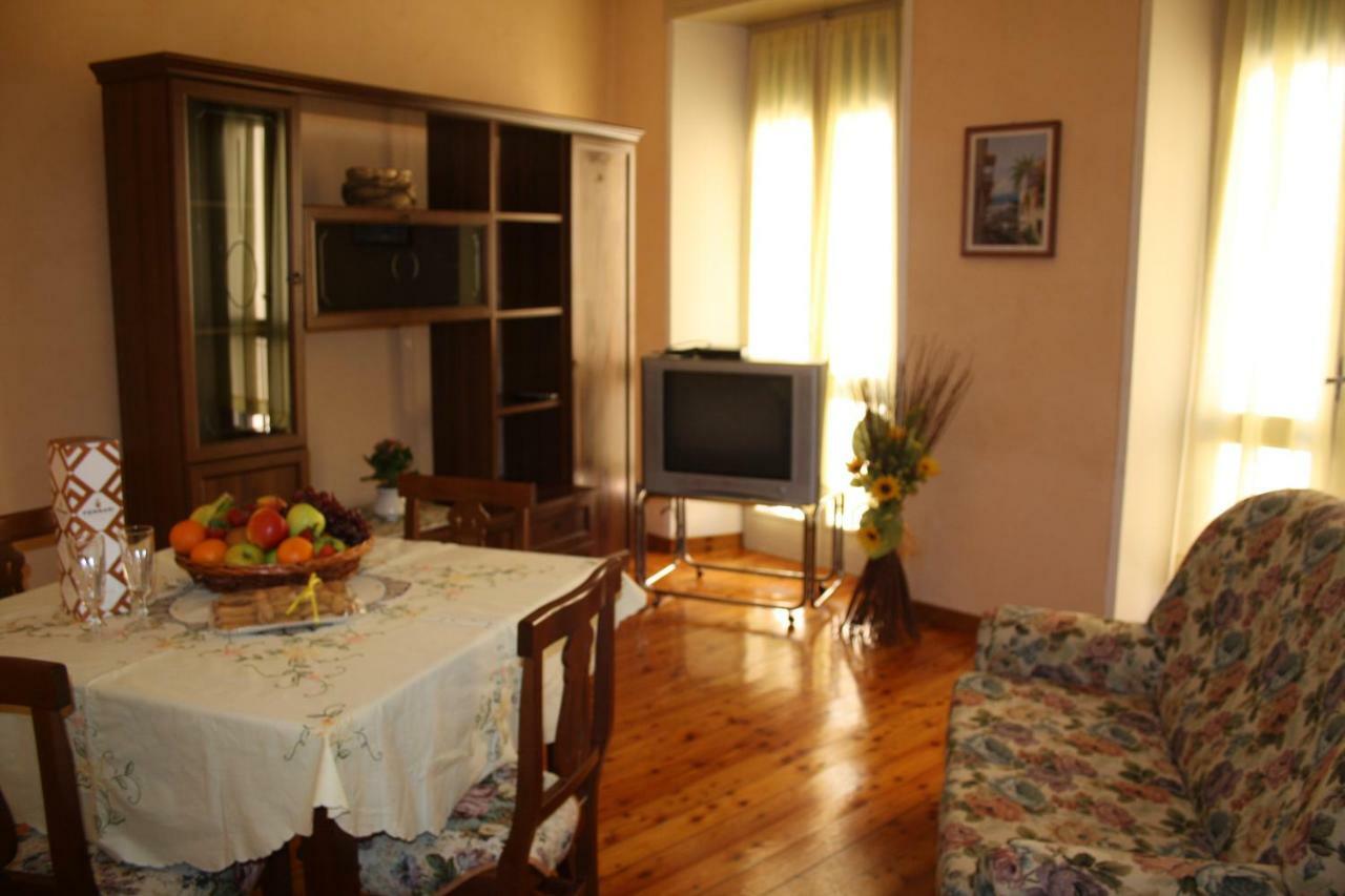 B&B Rosa Apartment Baveno Dış mekan fotoğraf